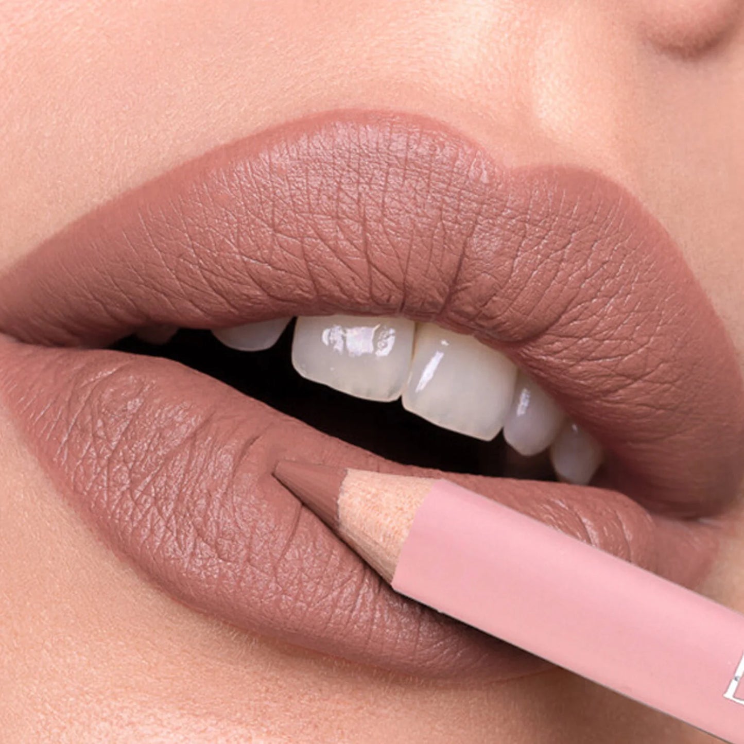 Matte lip liner pencil