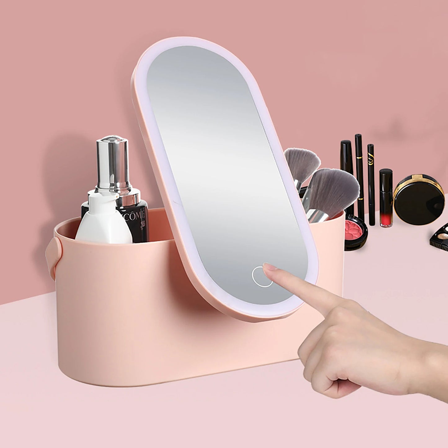Portable makeup case with lighted mirror