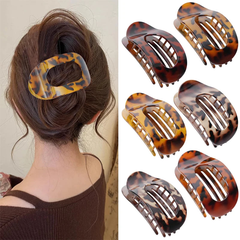 Floral Hair Clip – Stylish Claw Clip with Strong Grip