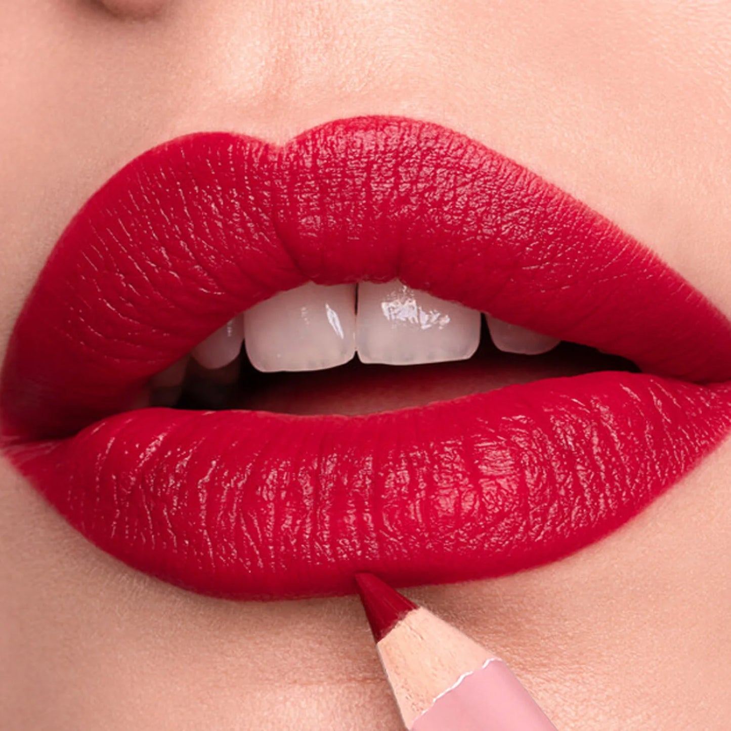 Matte lip liner pencil