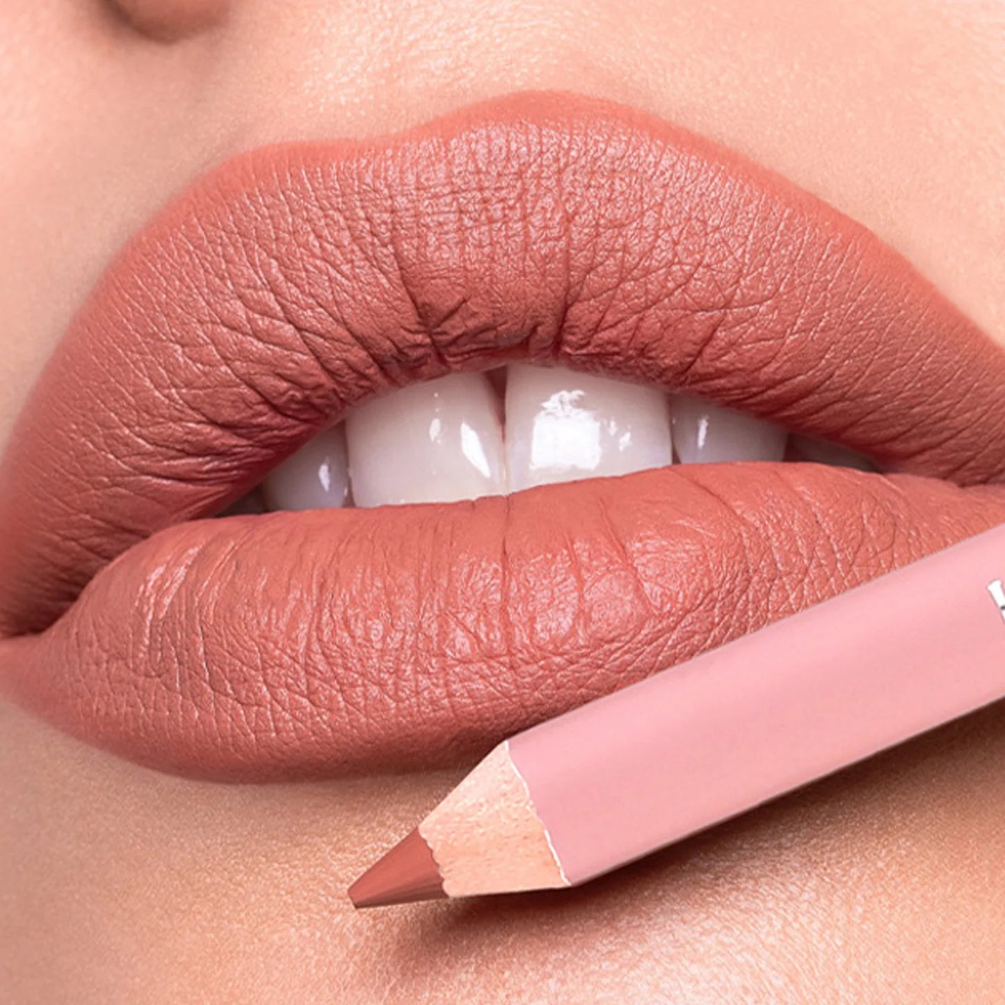 Matte lip liner pencil