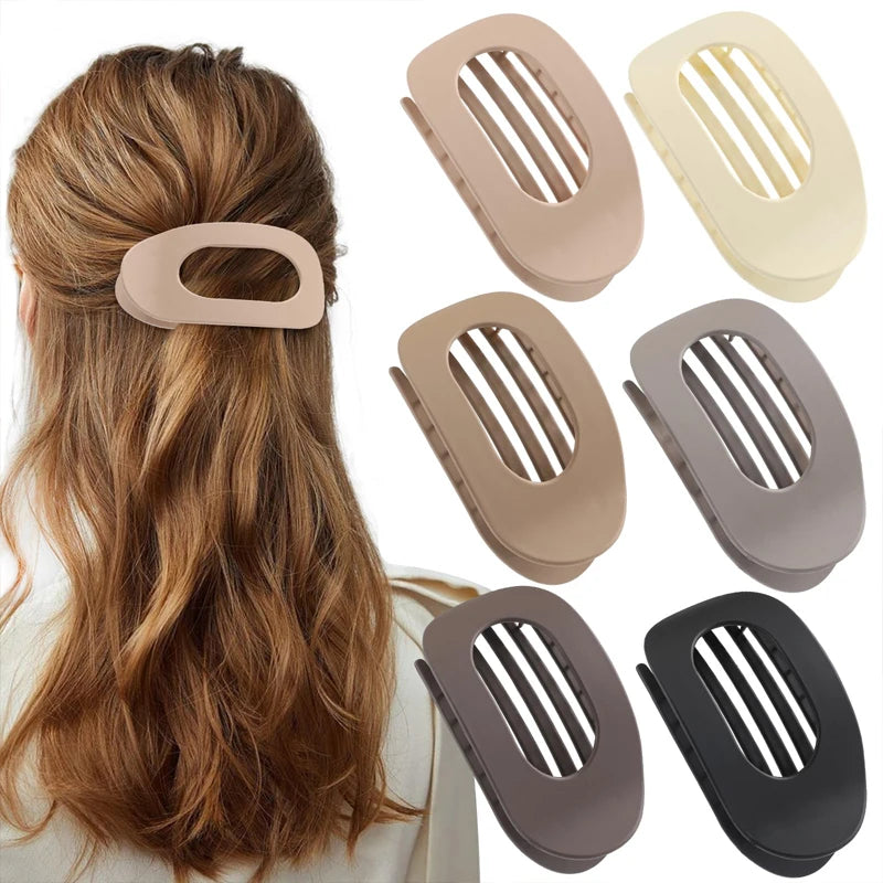 Floral Hair Clip – Stylish Claw Clip with Strong Grip