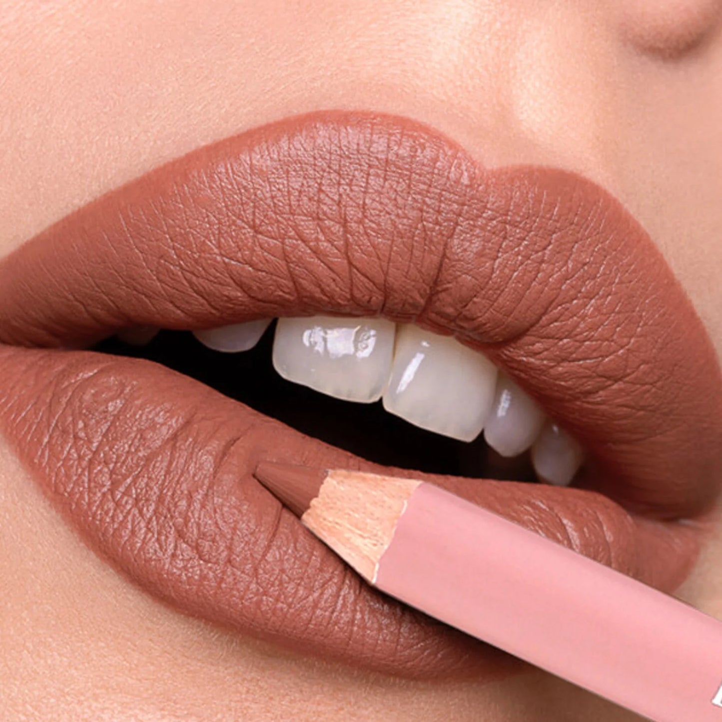 Matte lip liner pencil