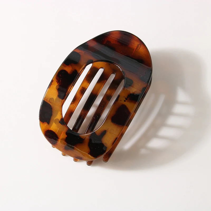 Floral Hair Clip – Stylish Claw Clip with Strong Grip