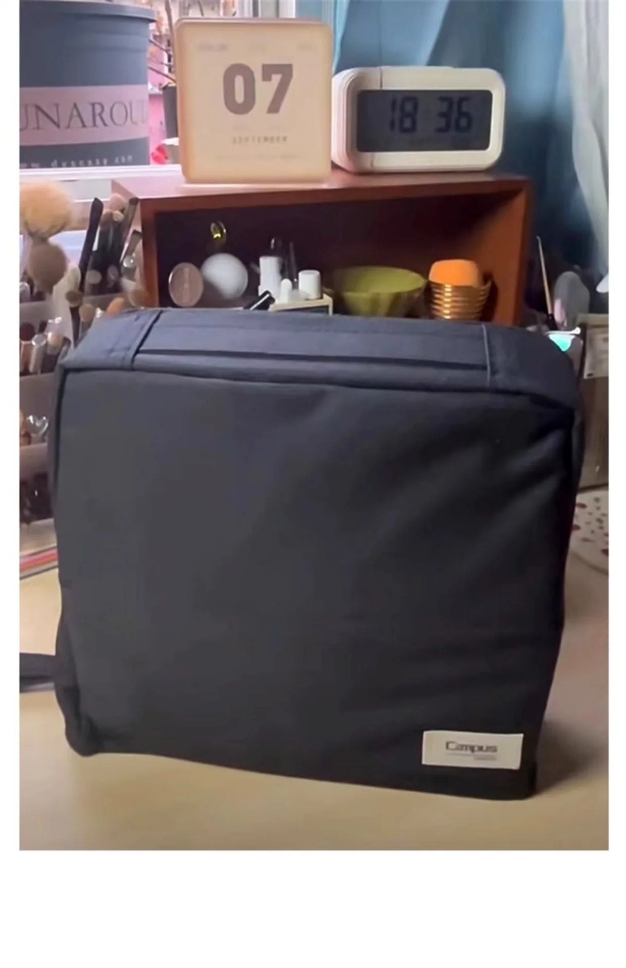 ๐ Standing Cosmetic Case ๐