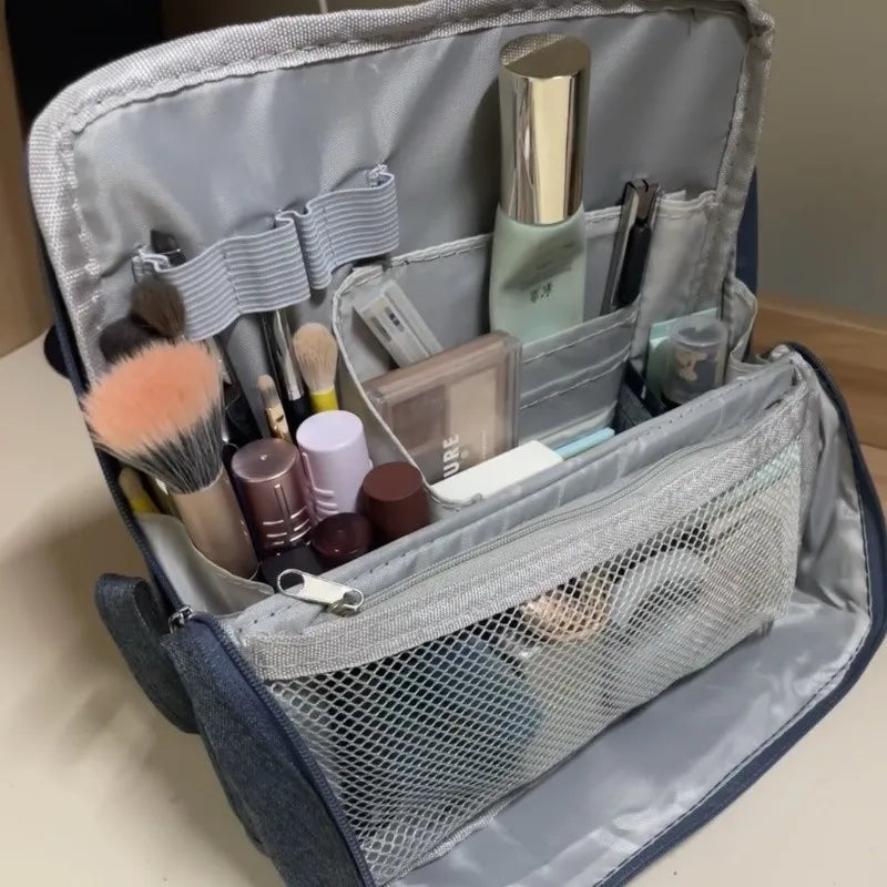 👜 Standing Cosmetic Case 👜
